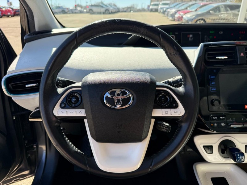 Toyota Prius Vehicle Image 28