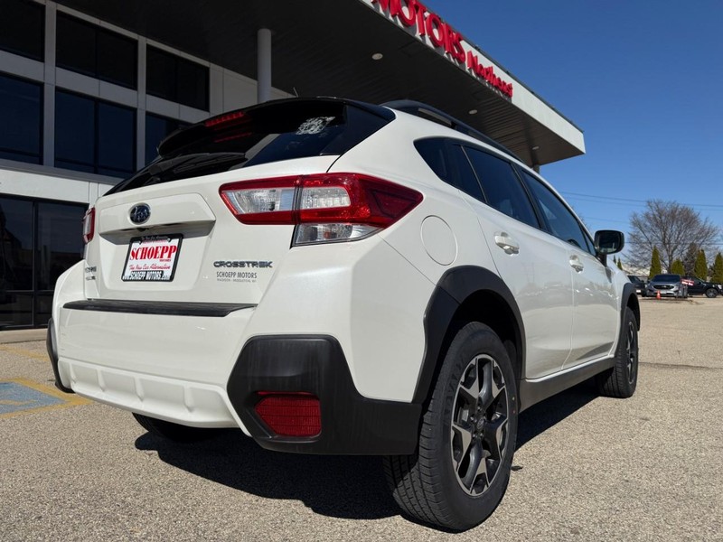 Subaru Crosstrek Vehicle Image 08