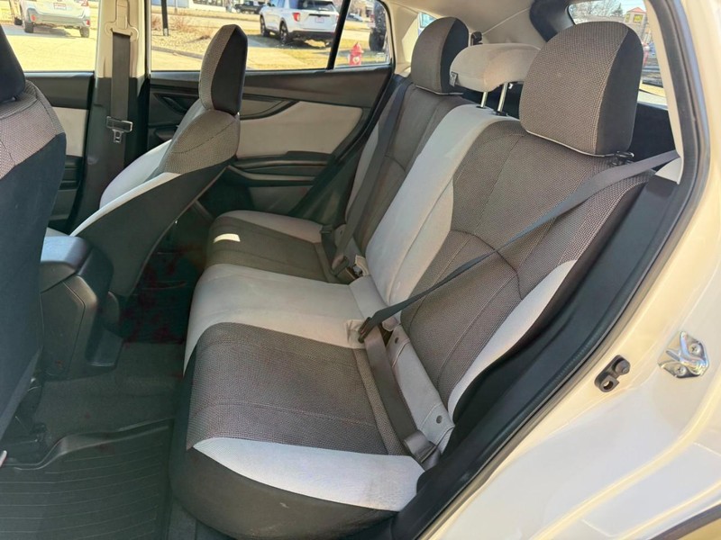 Subaru Crosstrek Vehicle Image 16