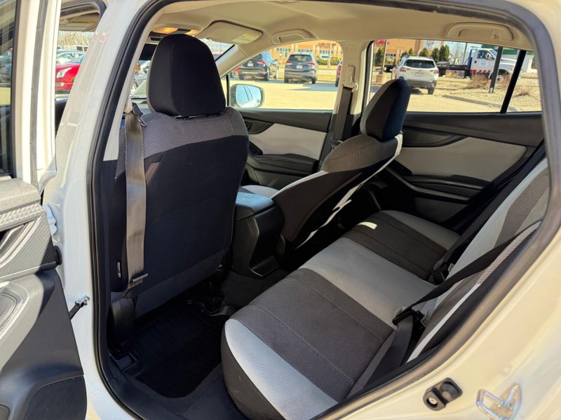 Subaru Crosstrek Vehicle Image 17