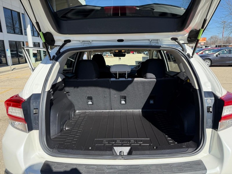 Subaru Crosstrek Vehicle Image 18