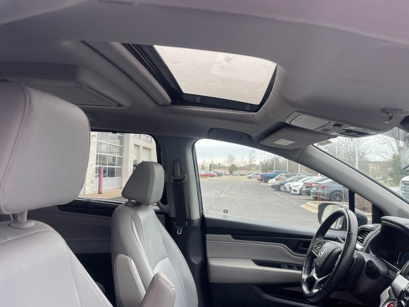 Honda Odyssey Vehicle Image 03