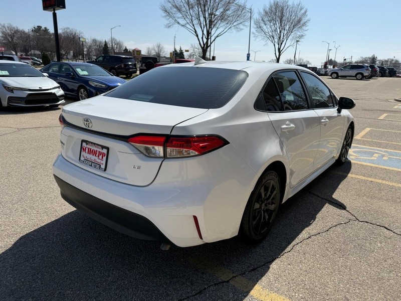 Toyota Corolla Vehicle Image 08