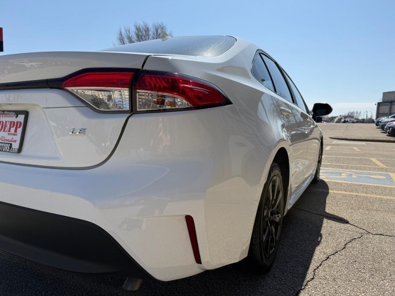 Toyota Corolla Vehicle Image 10