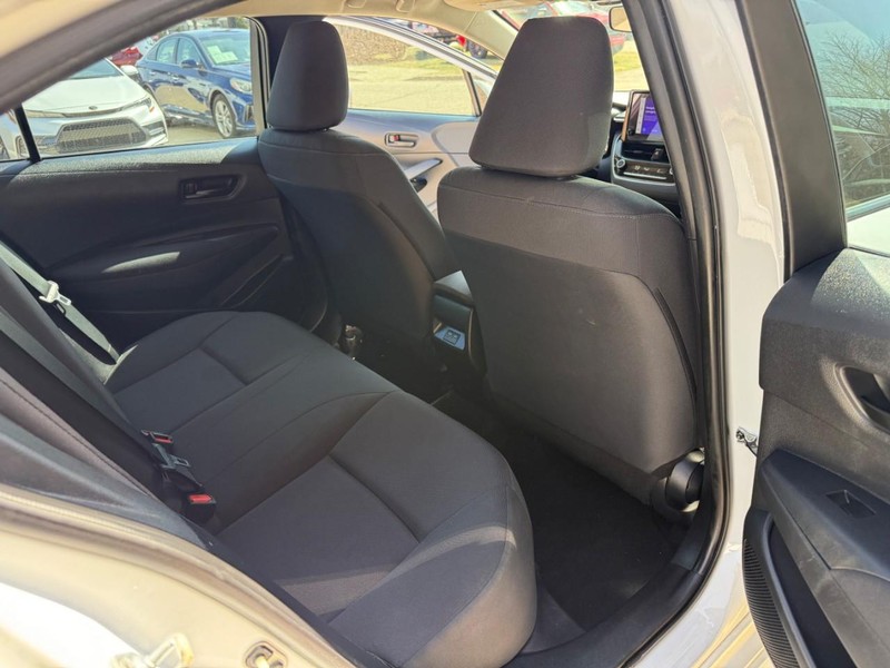 Toyota Corolla Vehicle Image 21