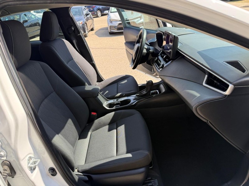 Toyota Corolla Vehicle Image 22