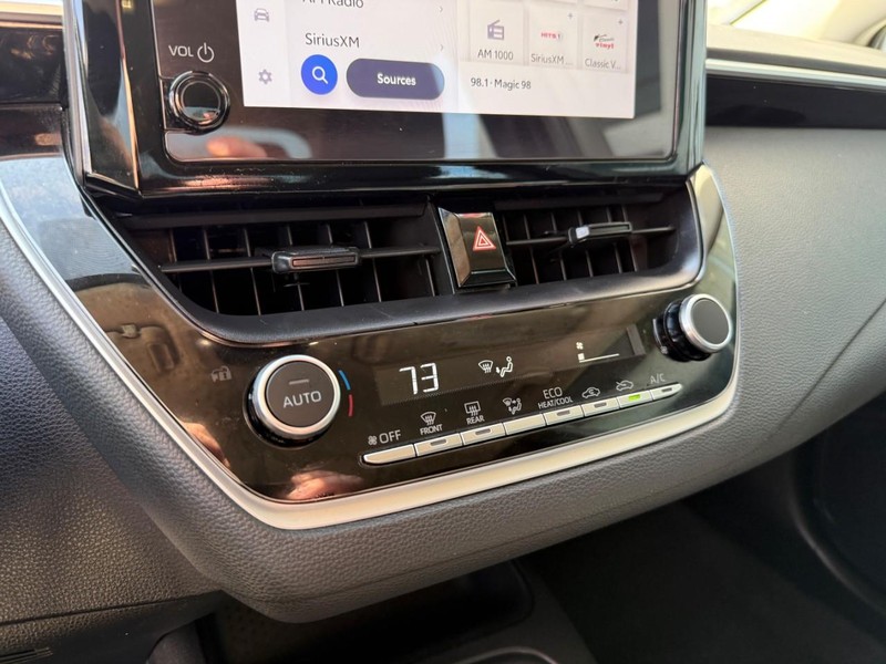 Toyota Corolla Vehicle Image 33