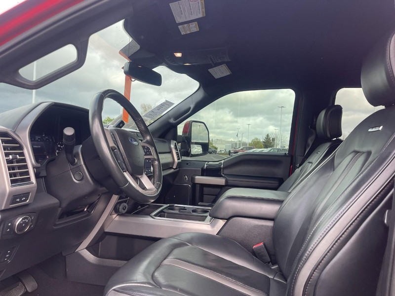 Ford Super Duty F-250 SRW Vehicle Image 13