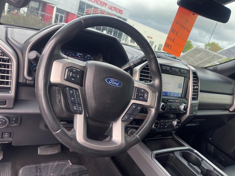Ford Super Duty F-250 SRW Vehicle Image 20