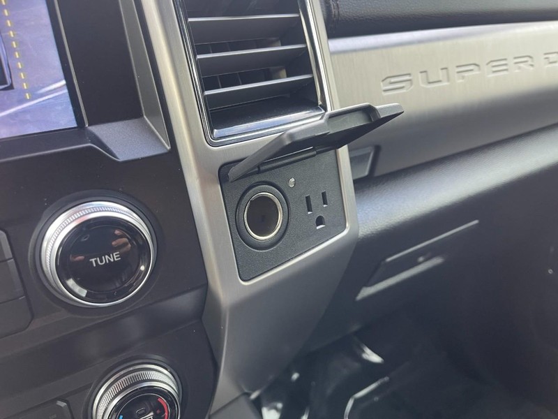 Ford Super Duty F-250 SRW Vehicle Image 29