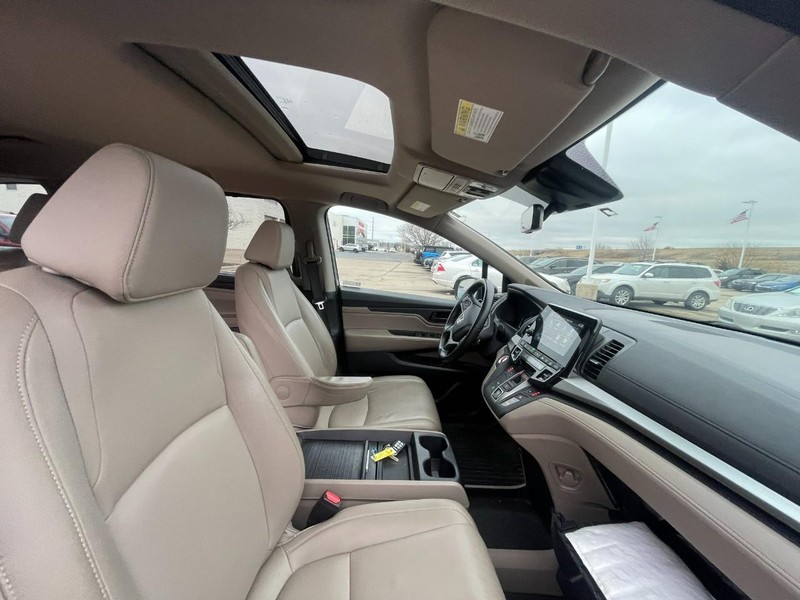 Honda Odyssey Vehicle Image 03
