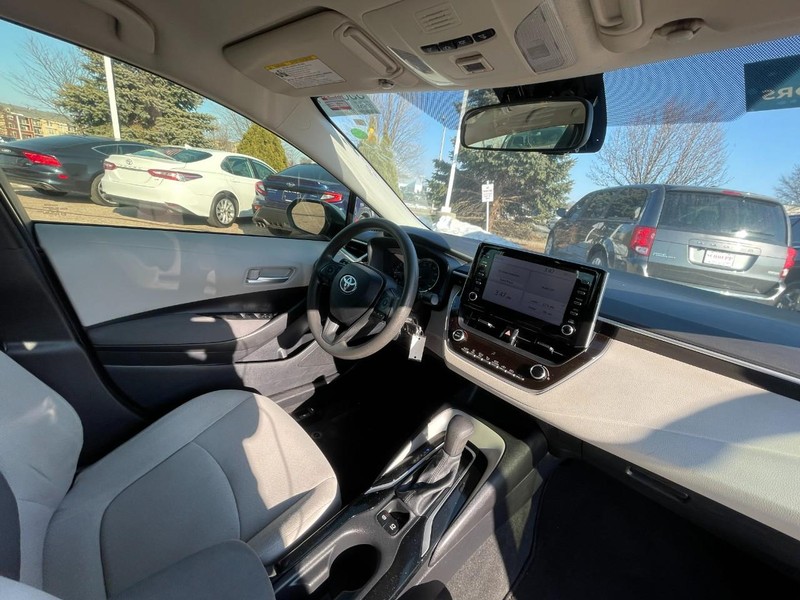 Toyota Corolla Vehicle Image 04