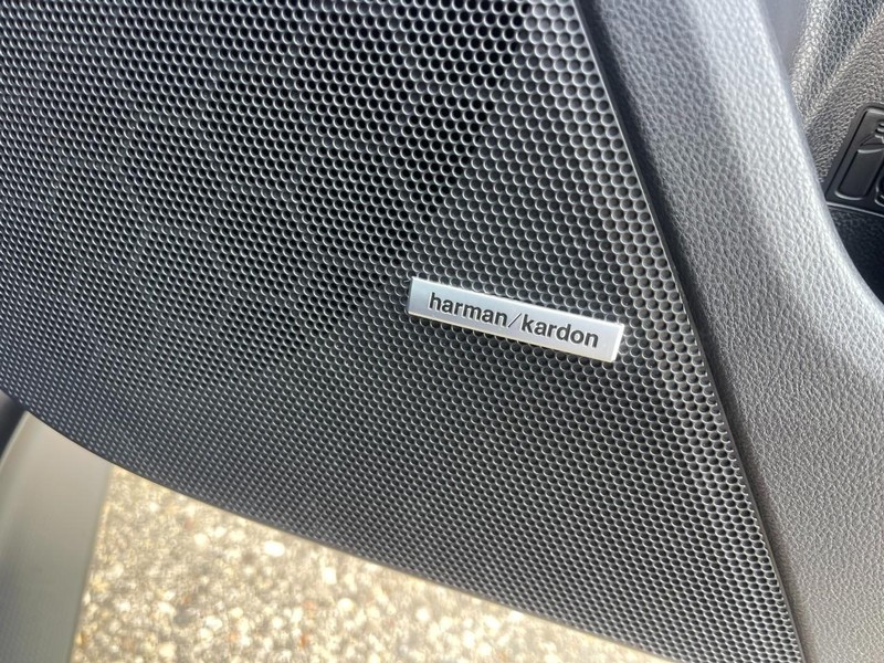 Subaru WRX Vehicle Image 12