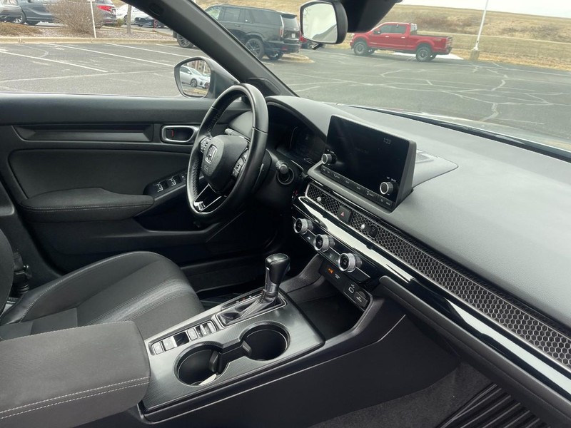 Honda Civic Hatchback Vehicle Image 06