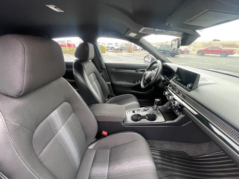 Honda Civic Hatchback Vehicle Image 07