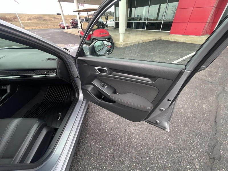 Honda Civic Hatchback Vehicle Image 08