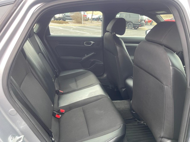 Honda Civic Hatchback Vehicle Image 09