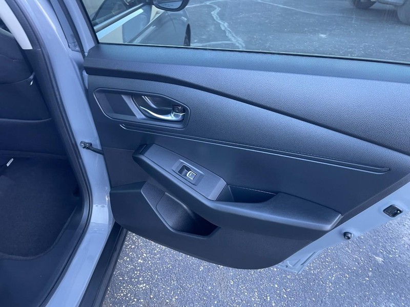 Honda Accord Sedan Vehicle Image 11