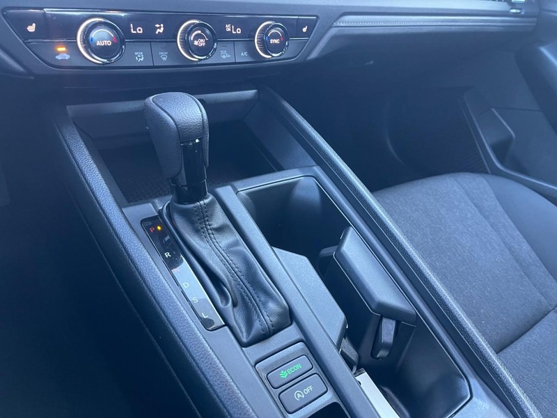 Honda Accord Sedan Vehicle Image 20