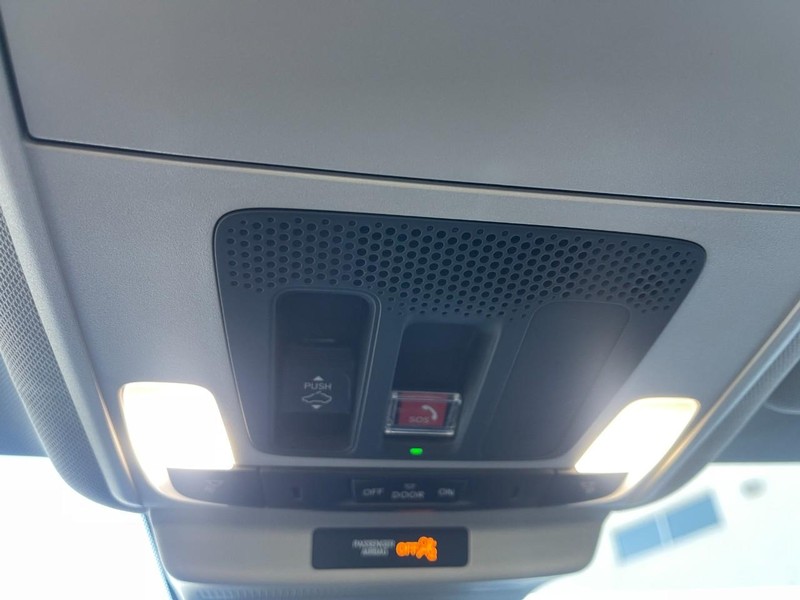 Honda Accord Sedan Vehicle Image 24