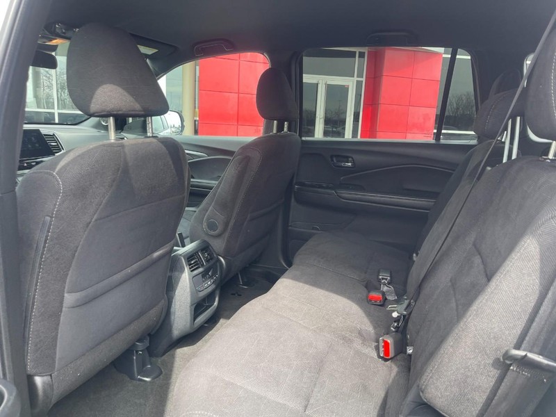 Honda Pilot Vehicle Image 18