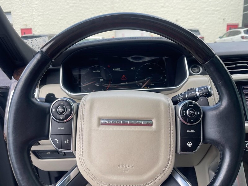 Land Rover Range Rover Vehicle Image 14