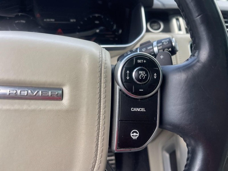 Land Rover Range Rover Vehicle Image 16