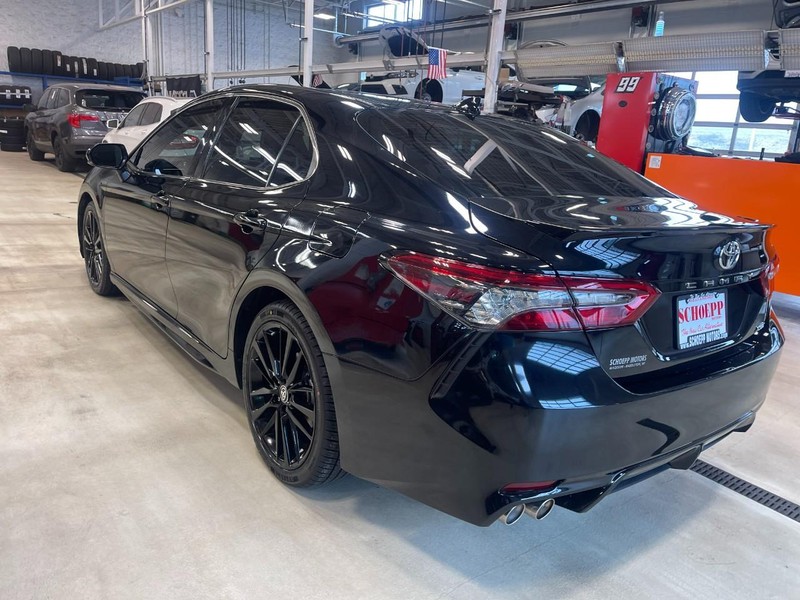 Toyota Camry Vehicle Image 04