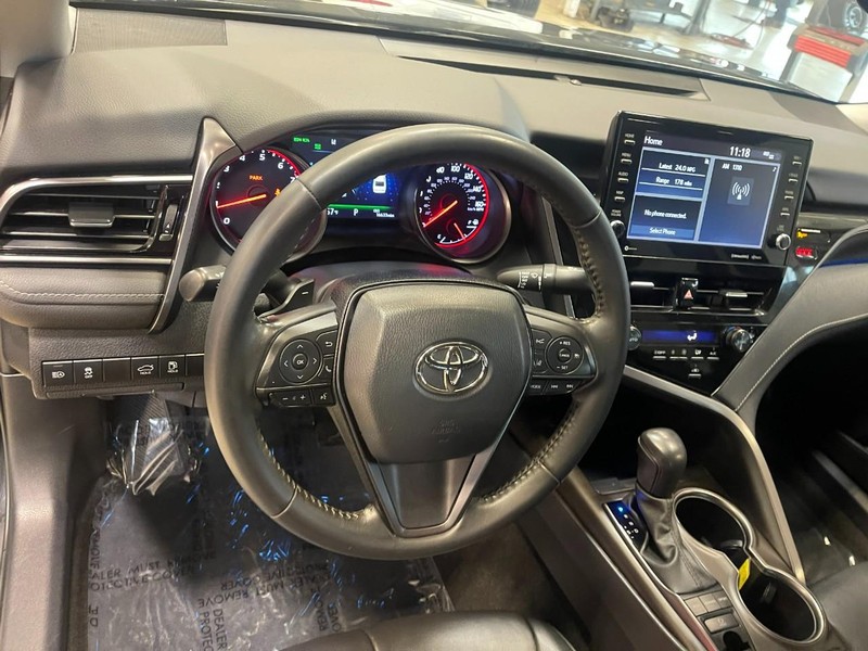 Toyota Camry Vehicle Image 22