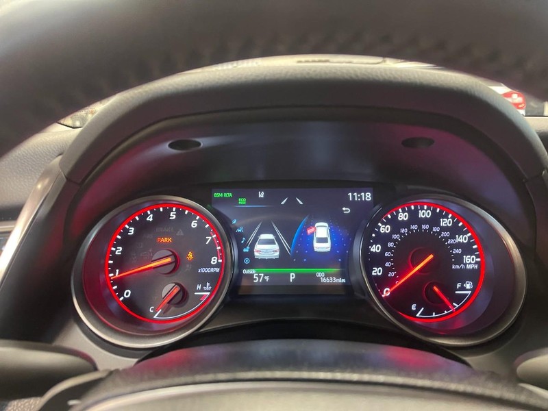 Toyota Camry Vehicle Image 27