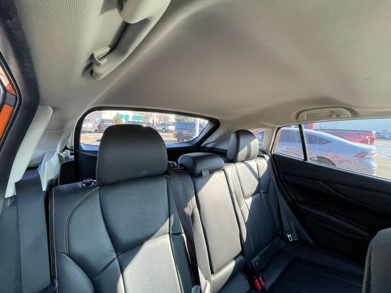 Subaru Crosstrek Vehicle Image 05