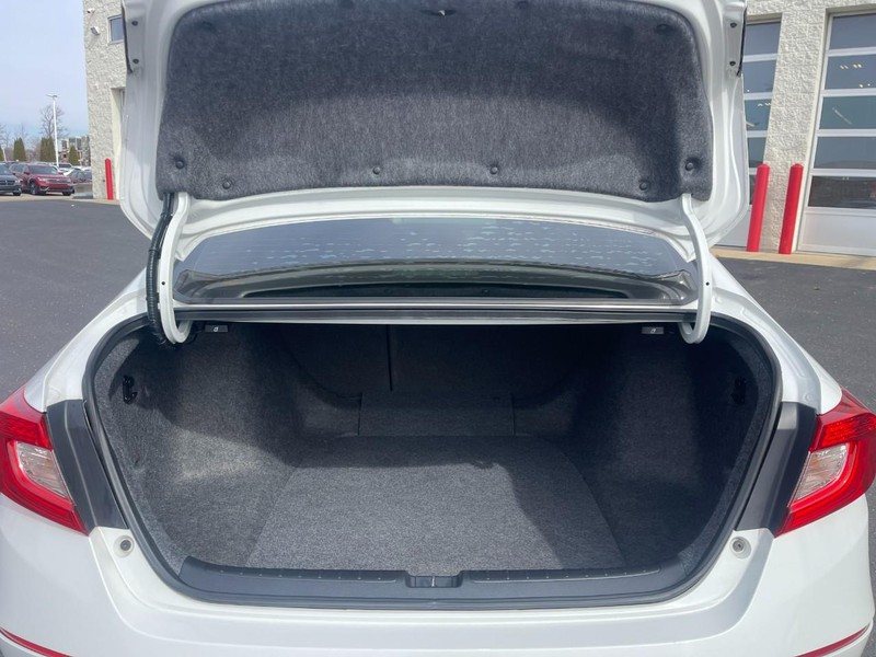 Honda Accord Sedan Vehicle Image 13