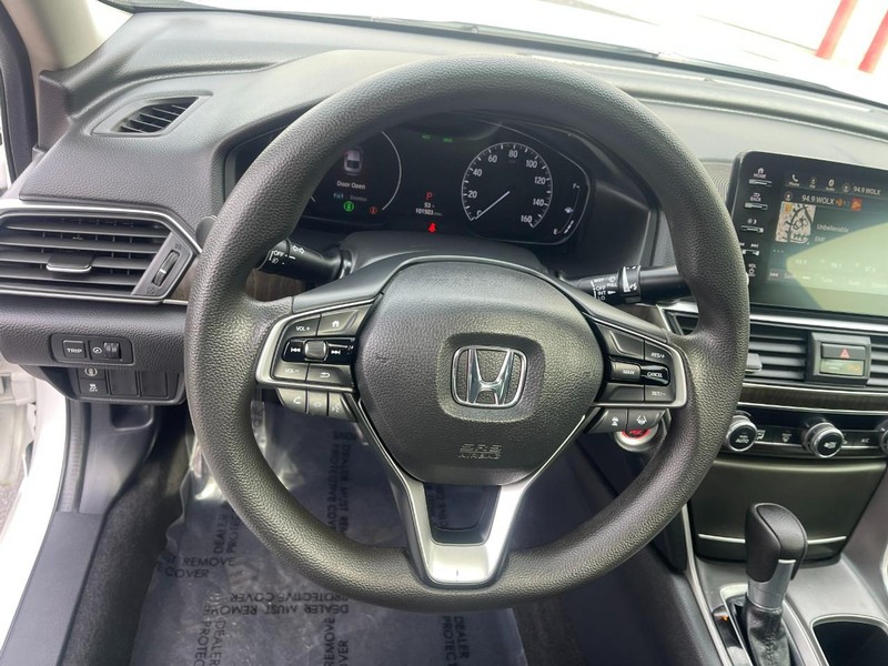 Honda Accord Sedan Vehicle Image 21