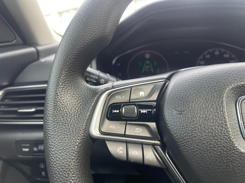 Honda Accord Sedan Vehicle Image 22