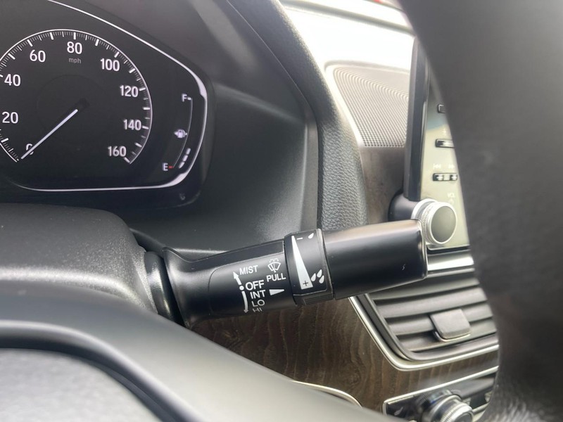 Honda Accord Sedan Vehicle Image 25