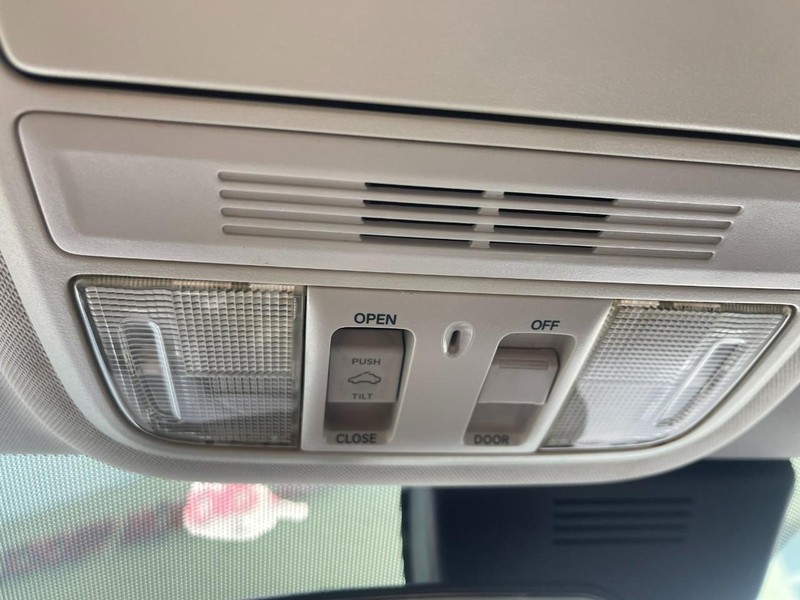 Honda Accord Sedan Vehicle Image 32