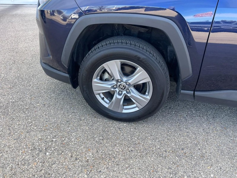 Toyota RAV4 Vehicle Image 06