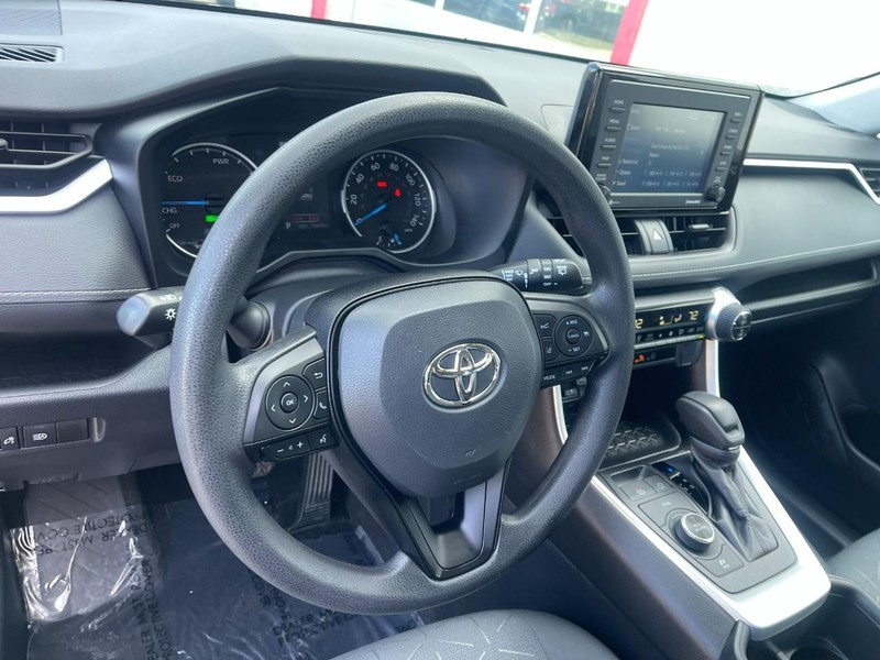 Toyota RAV4 Vehicle Image 22