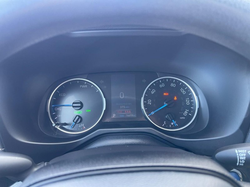 Toyota RAV4 Vehicle Image 25