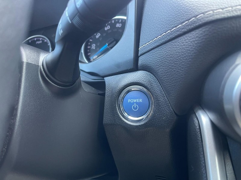 Toyota RAV4 Vehicle Image 29