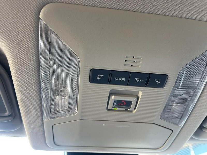 Toyota RAV4 Vehicle Image 30