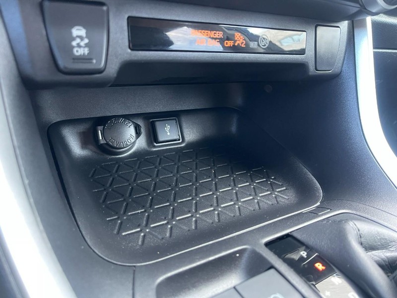 Toyota RAV4 Vehicle Image 31