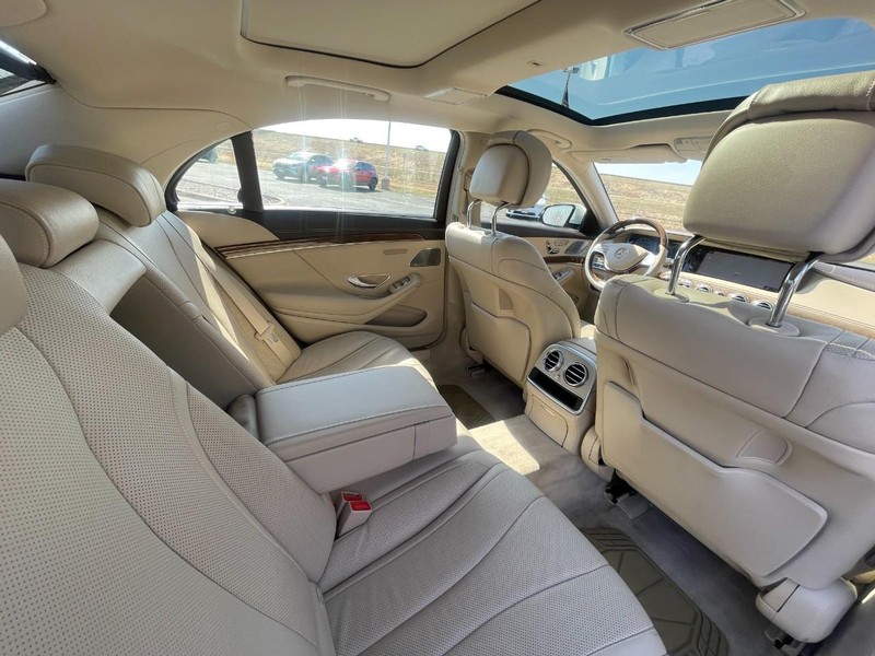 Mercedes-Benz S-Class Vehicle Image 12