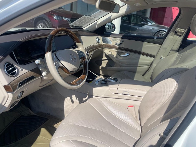 Mercedes-Benz S-Class Vehicle Image 17
