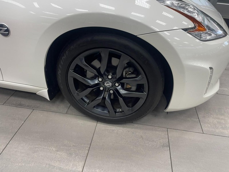 Nissan 370Z Vehicle Image 07