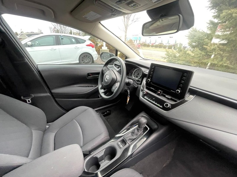 Toyota Corolla Vehicle Image 05