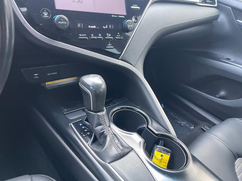 Toyota Camry Vehicle Image 28