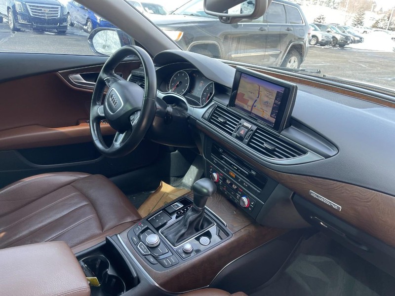 Audi A7 Vehicle Full-screen Gallery Image 06