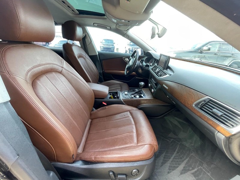 Audi A7 Vehicle Full-screen Gallery Image 08