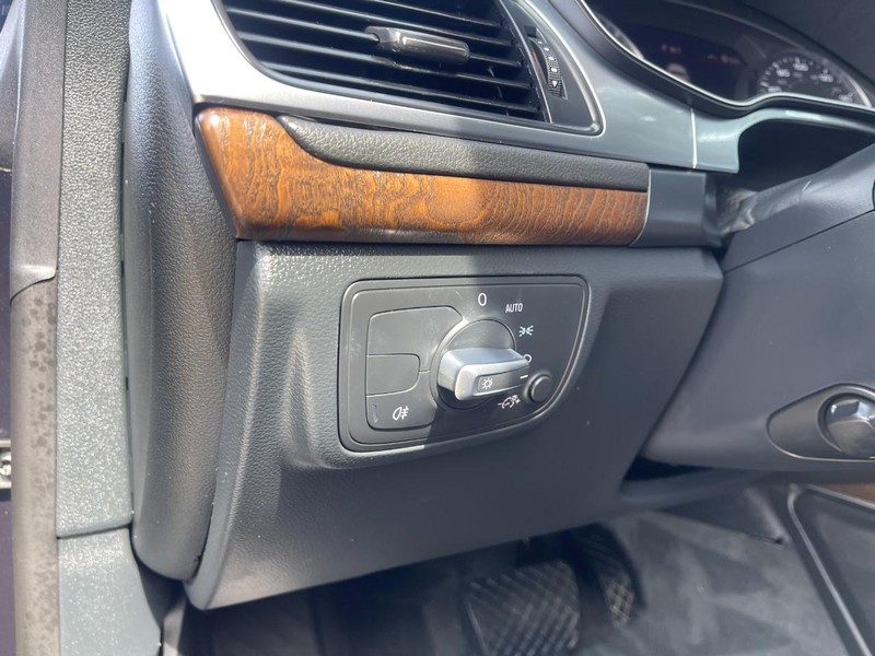 Audi A7 Vehicle Full-screen Gallery Image 20